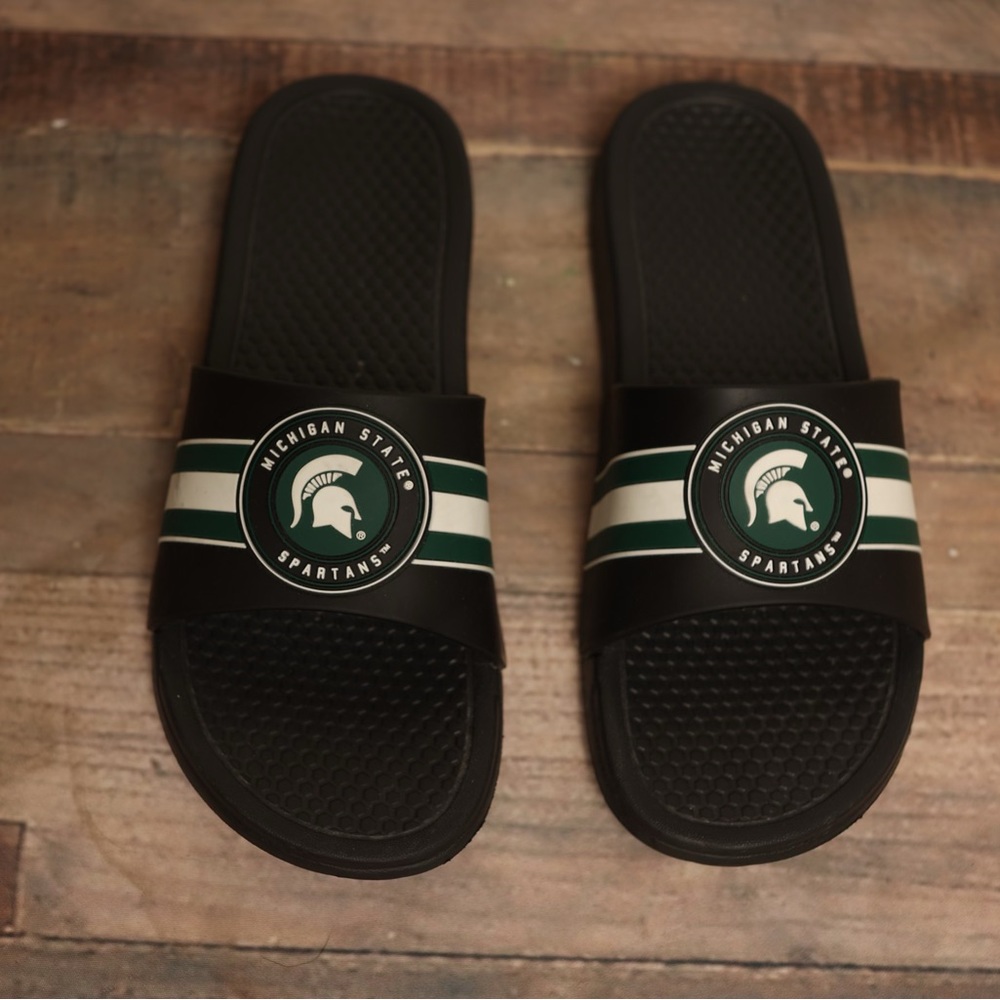Michigan State sandals very good condition size 9 to 10